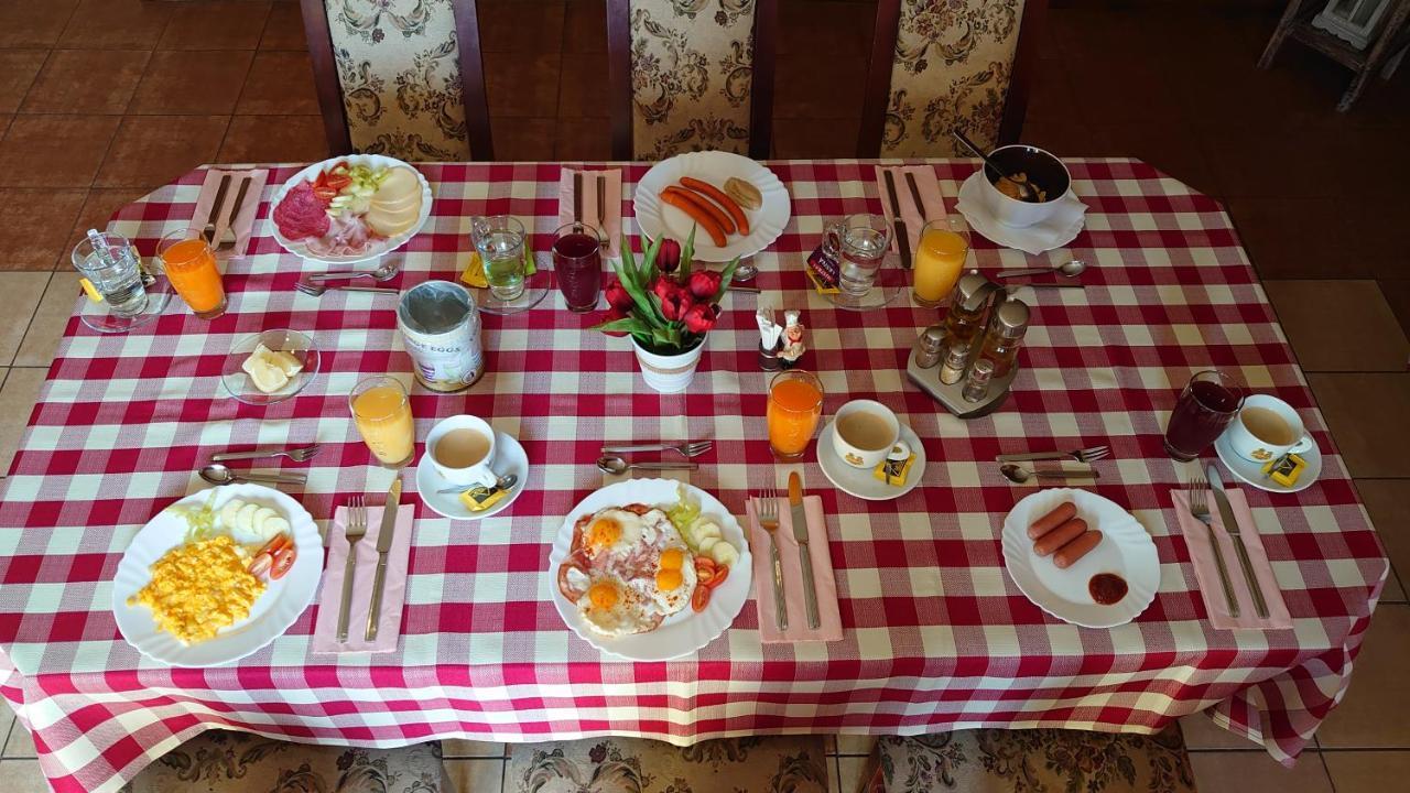 Penzion & Bar Natali Spissky Stvrtok Zewnętrze zdjęcie