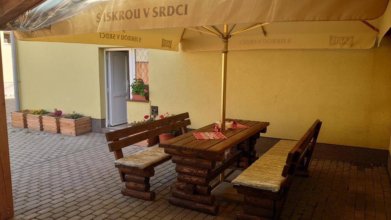 Penzion & Bar Natali Spissky Stvrtok Zewnętrze zdjęcie